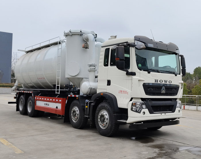 程力牌CL5311GXY6ACC型吸引压送车